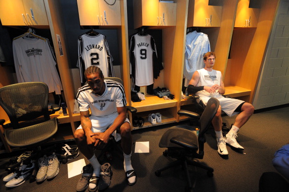 切尔西名宿：凯塞多值2亿英镑，在防守端他是一个绝对的天才（切尔西名宿称凯塞多身价可达2亿英镑，防守端堪称绝对天才）