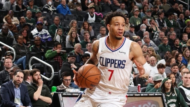 若日尼奥代表弗拉门戈赢下南美解放者杯，生涯再添重要冠军（若日尼奥随弗拉门戈问鼎解放者杯 生涯再添重磅冠军）