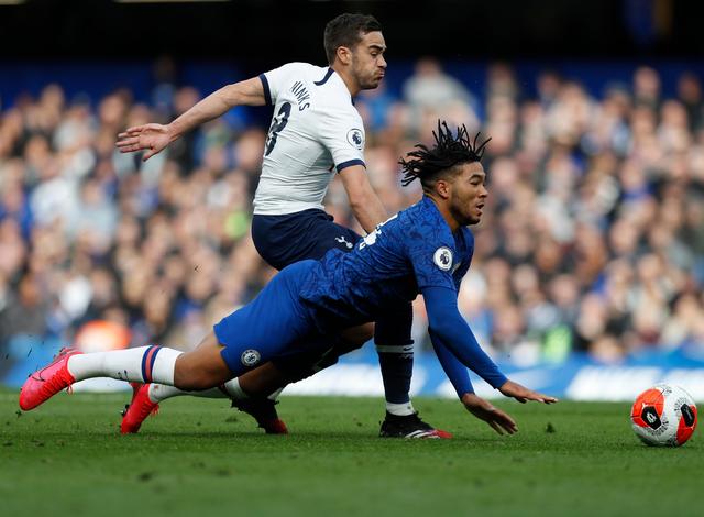 穆帅：对阵葡乙球队时球员态度不端正，中场休息我想换9个人（穆里尼奥怒批态度：战葡乙队球员不投入，半场想换9人）