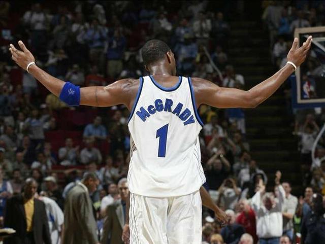 意甲战报：扎尼奥洛破门，2人染红，乌迪内斯2-0帕尔马（意甲战况：扎尼奥洛建功，乌迪内斯2-0击败帕尔马，2人被罚下）