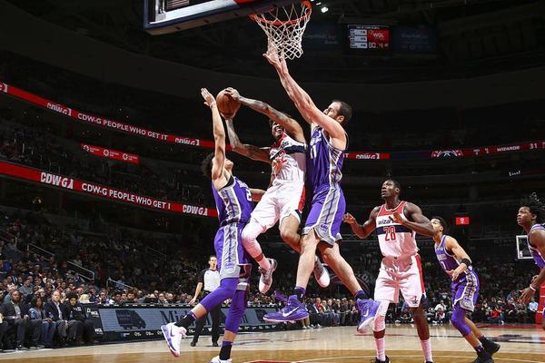 哈曼：麦克托米奈和赖斯很像，他可能会重返英超（哈曼称麦克托米奈与赖斯相似，或将回归英超）