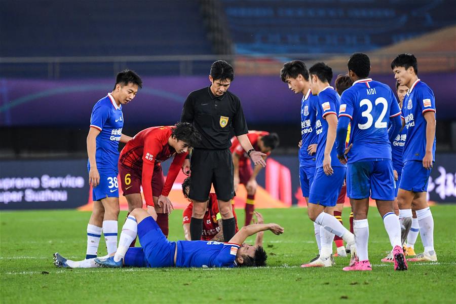 第一节比赛还剩30.3秒！首钢叫暂停，江苏22比28北京（首节还剩30.3秒，首钢请求暂停：江苏22-28北京）