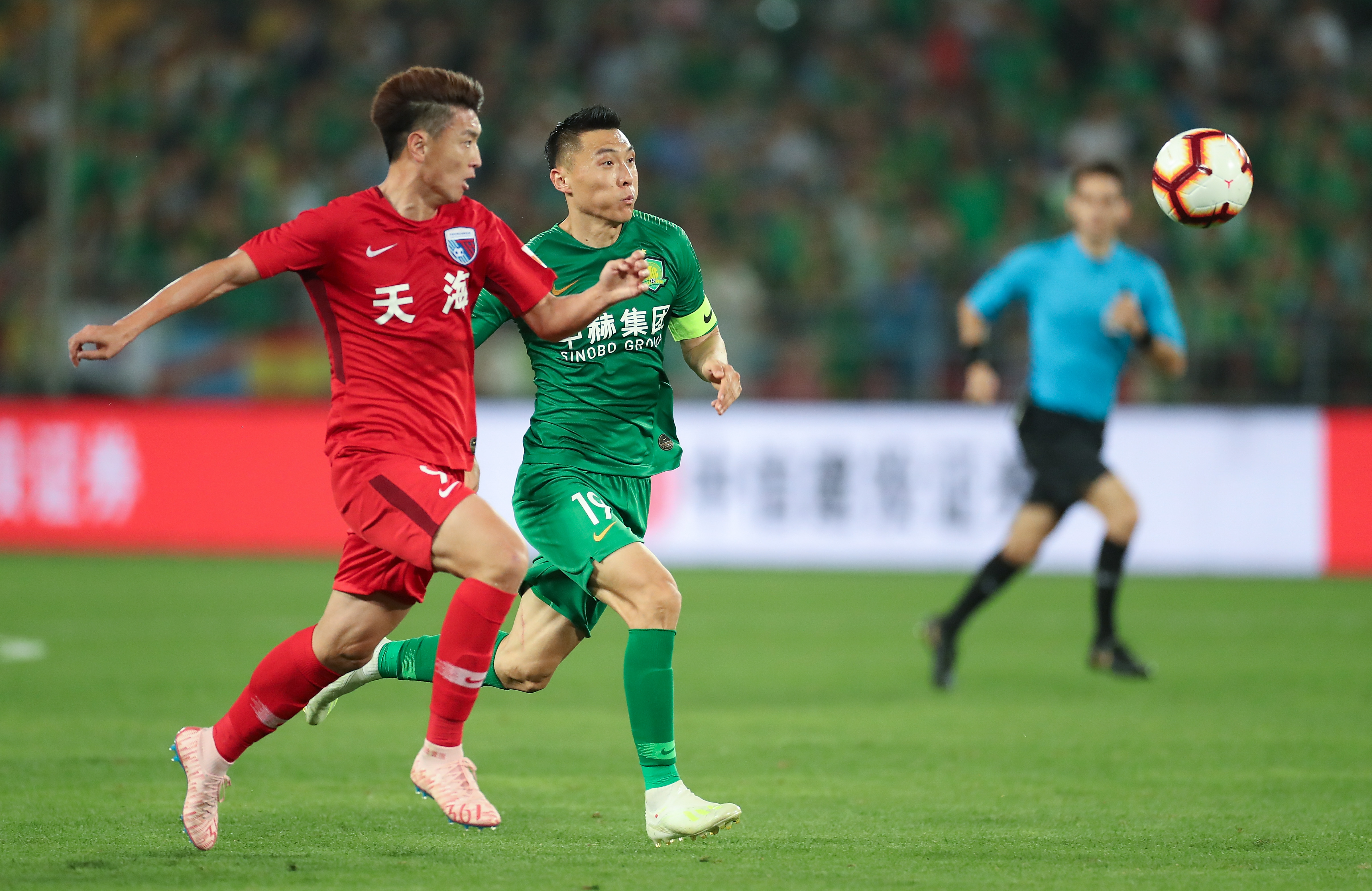 曼晚：阿莫林在高层会面中表示，不会将拉什福德列入未来计划（曼晚：阿莫林与高层会谈称，拉什福德不在其未来计划内）