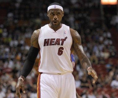 开价3500万镑! 邮报：曼联考虑冬窗签马竞中场加拉格尔（邮报：曼联计划冬窗以3500万镑求购马竞中场加拉格尔）