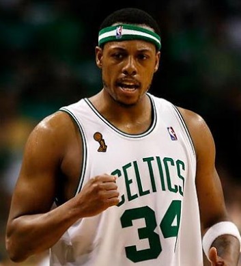 姆巴佩：当你为大俱乐部效力时外界总是议论纷纷，我们要团结（姆巴佩：身处豪门难免被议论，关键是保持团结）