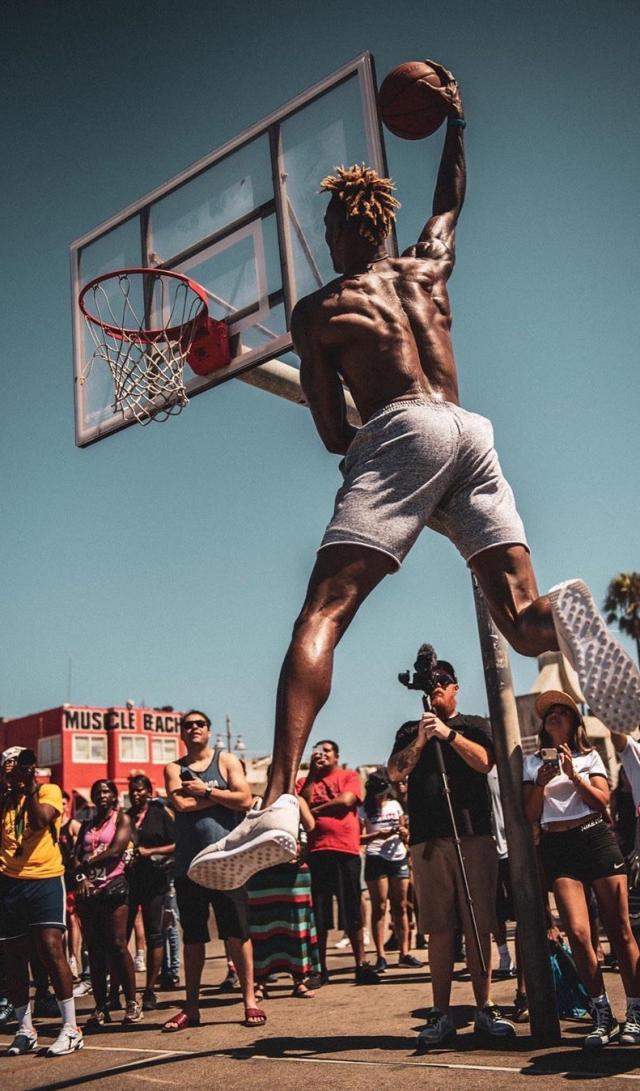 塞尔吉尼奥：莱奥必须面向球门；希望恩昆库能尽快融入（塞尔吉尼奥：莱奥应直面球门，盼恩昆库尽快融入球队）