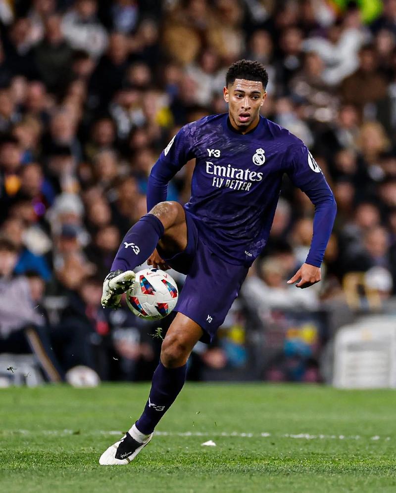 我又拥有新球衣啦！葡萄牙2026世界杯特别款球衣...（入手新战袍！葡萄牙2026世界杯特别版球衣）