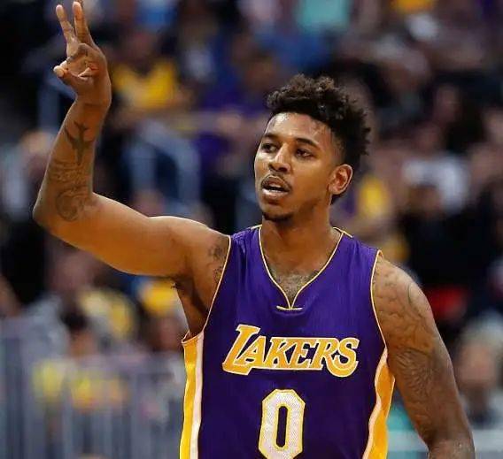 商业帝国新版图！公路车品牌Canyon发布詹姆斯代言最新宣传片（Canyon发布詹姆斯代言公路车新片，商业版图再升级）