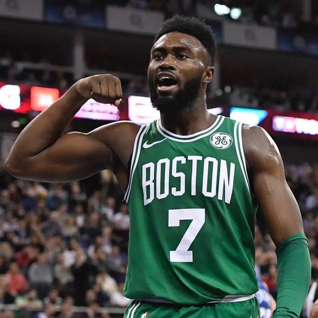 少踢178场比赛！哈兰德曼城进球数超越C罗曼联时期总进球（哈兰德在曼城的进球已超越C罗曼联时期，总共少踢178场）